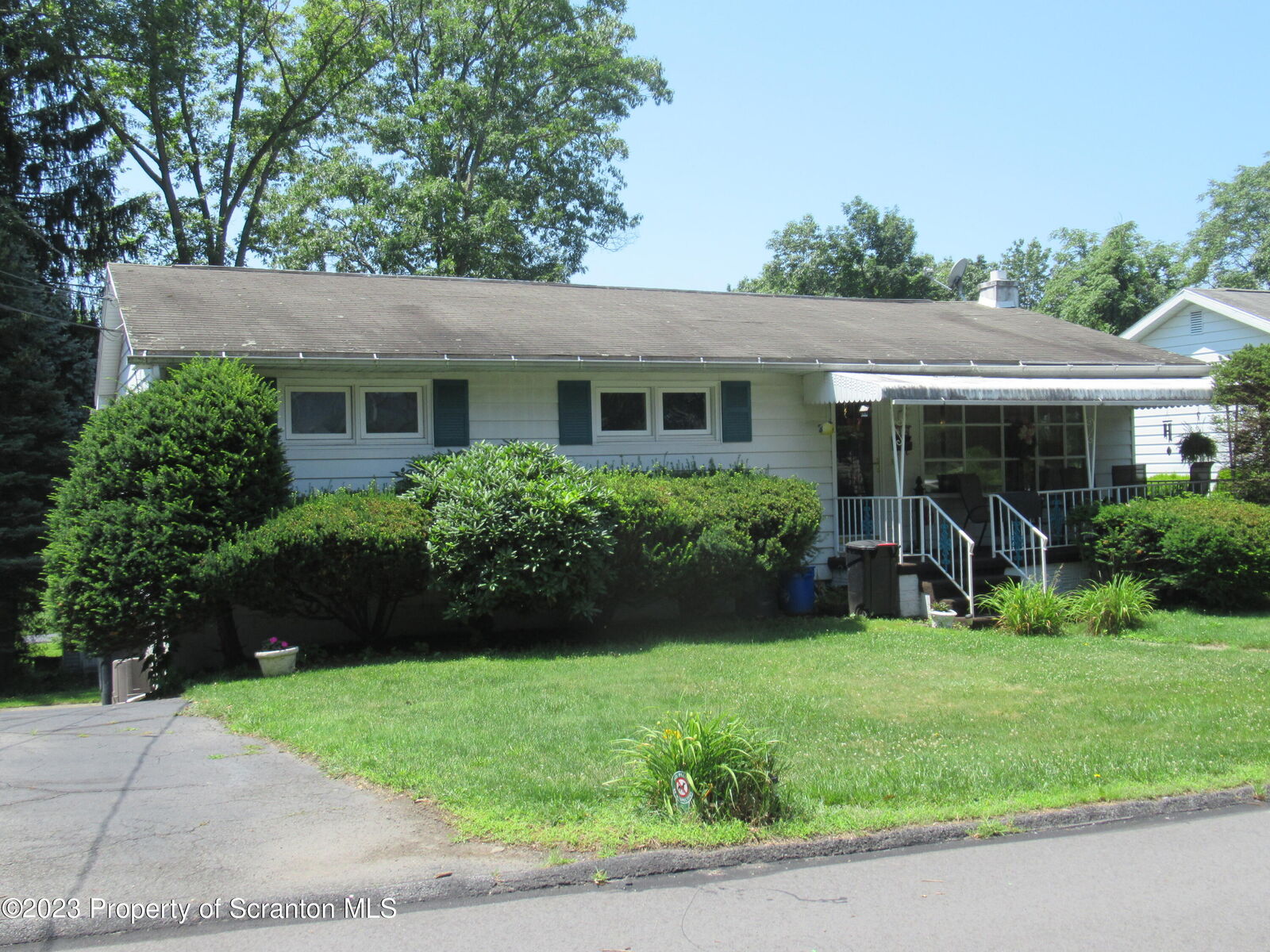 Property Photo: 1324 Cherry Street PA 18505