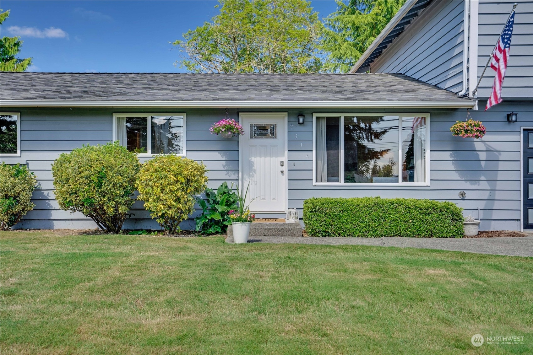 Property Photo:  9416 Woodland Avenue  WA 98371 