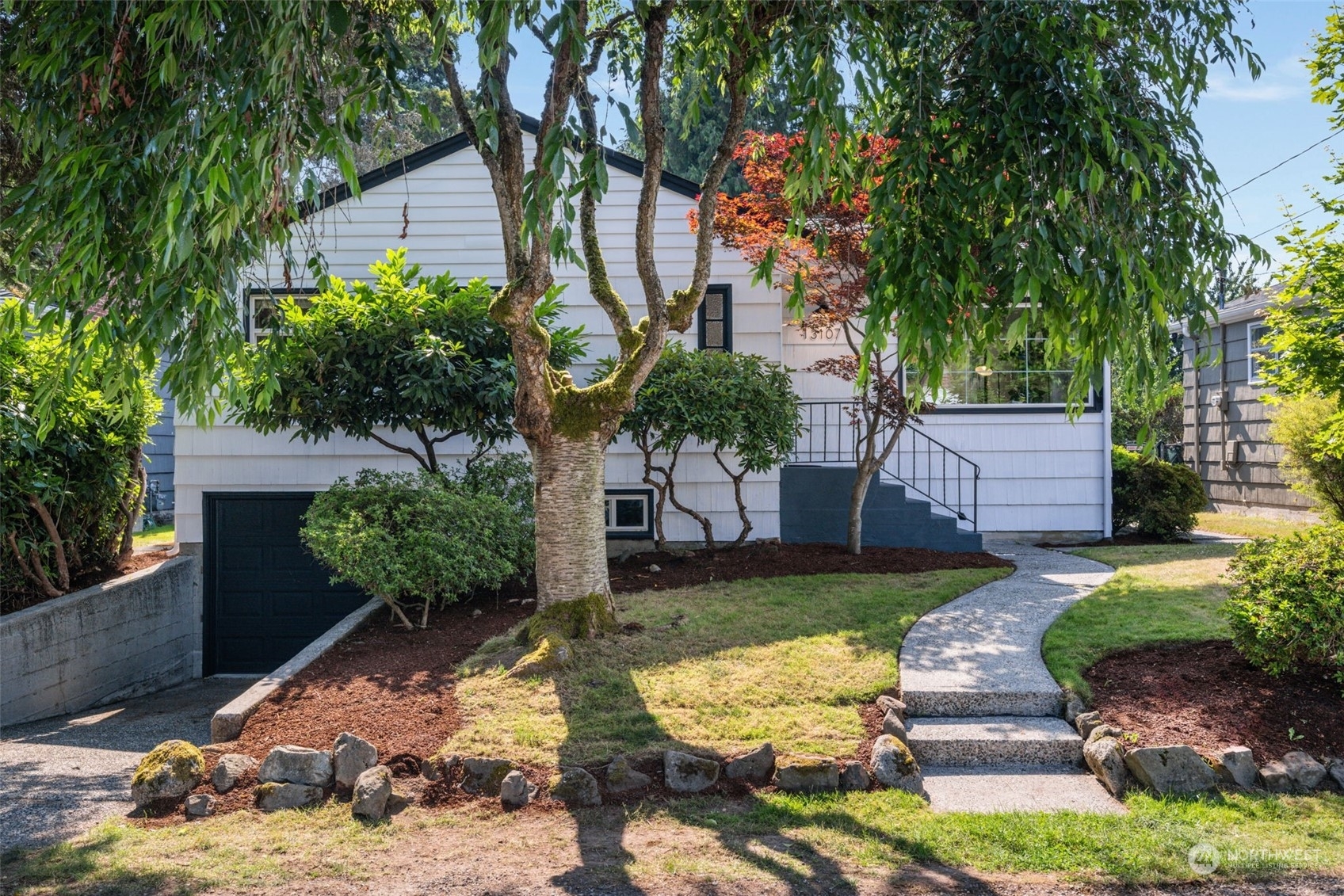 Property Photo:  13107 Palatine Avenue N  WA 98133 