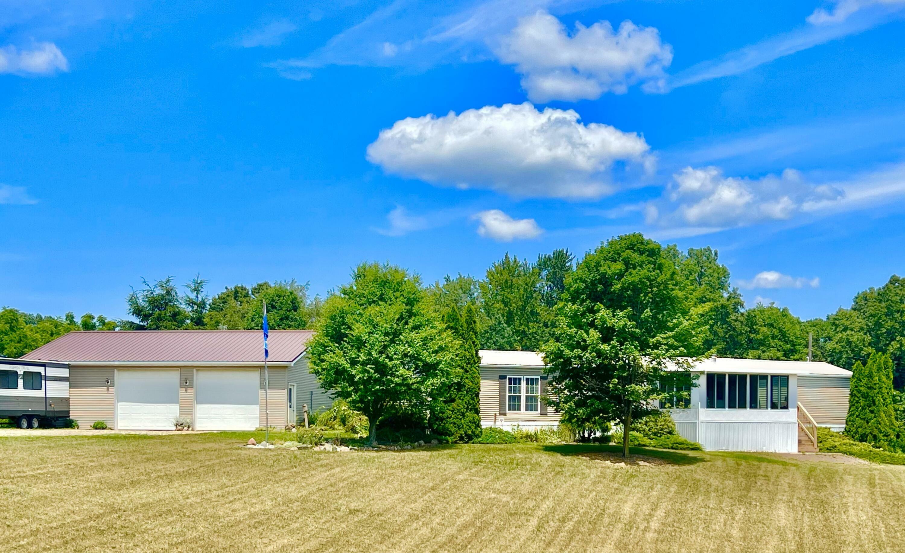 Property Photo:  2752 W Mosherville Road  MI 49250 