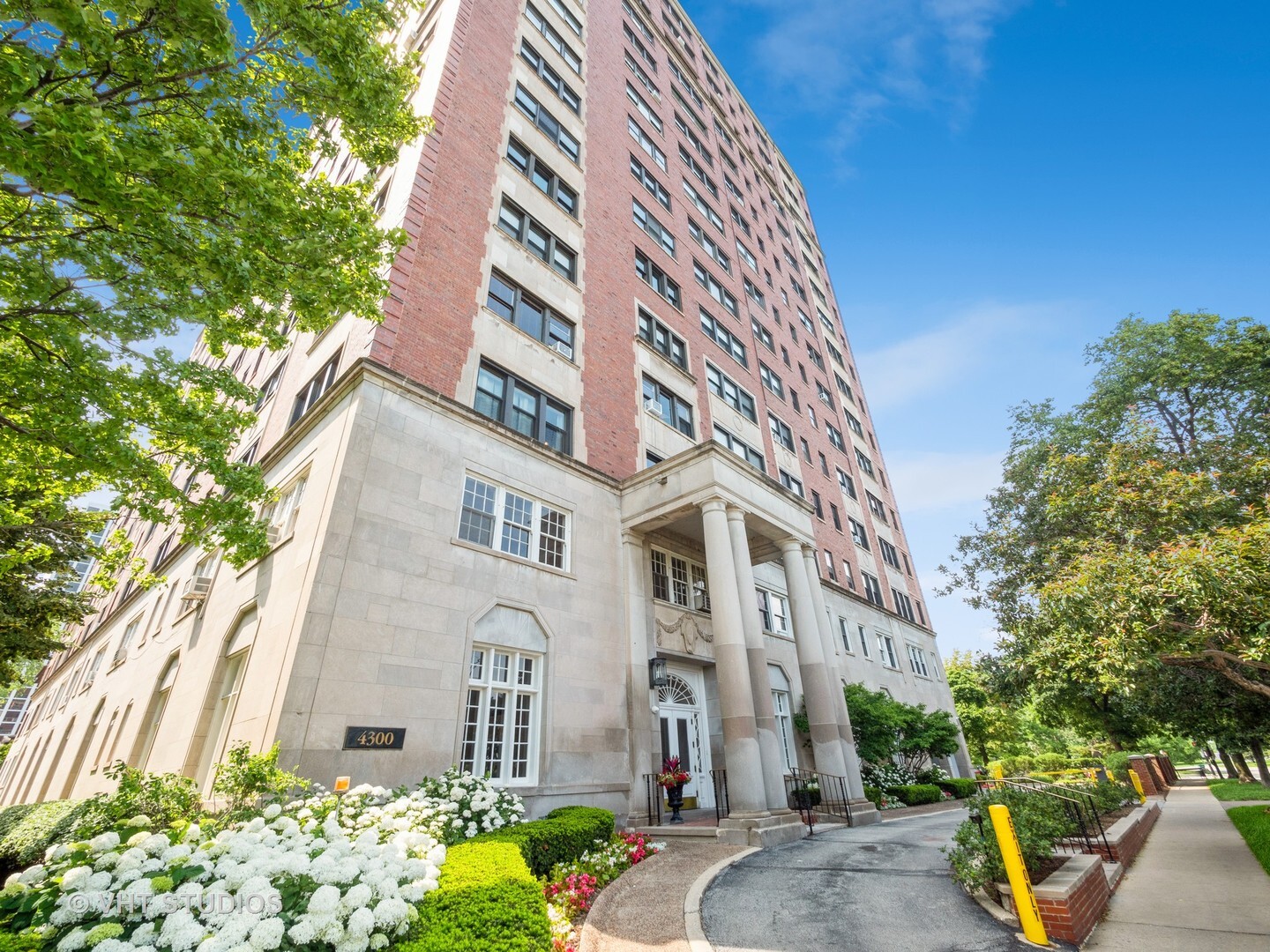4300 N Marine Drive 206  Chicago IL 60613 photo