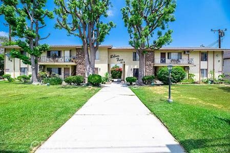Property Photo:  515 Fairview Ave 19  CA 91007 