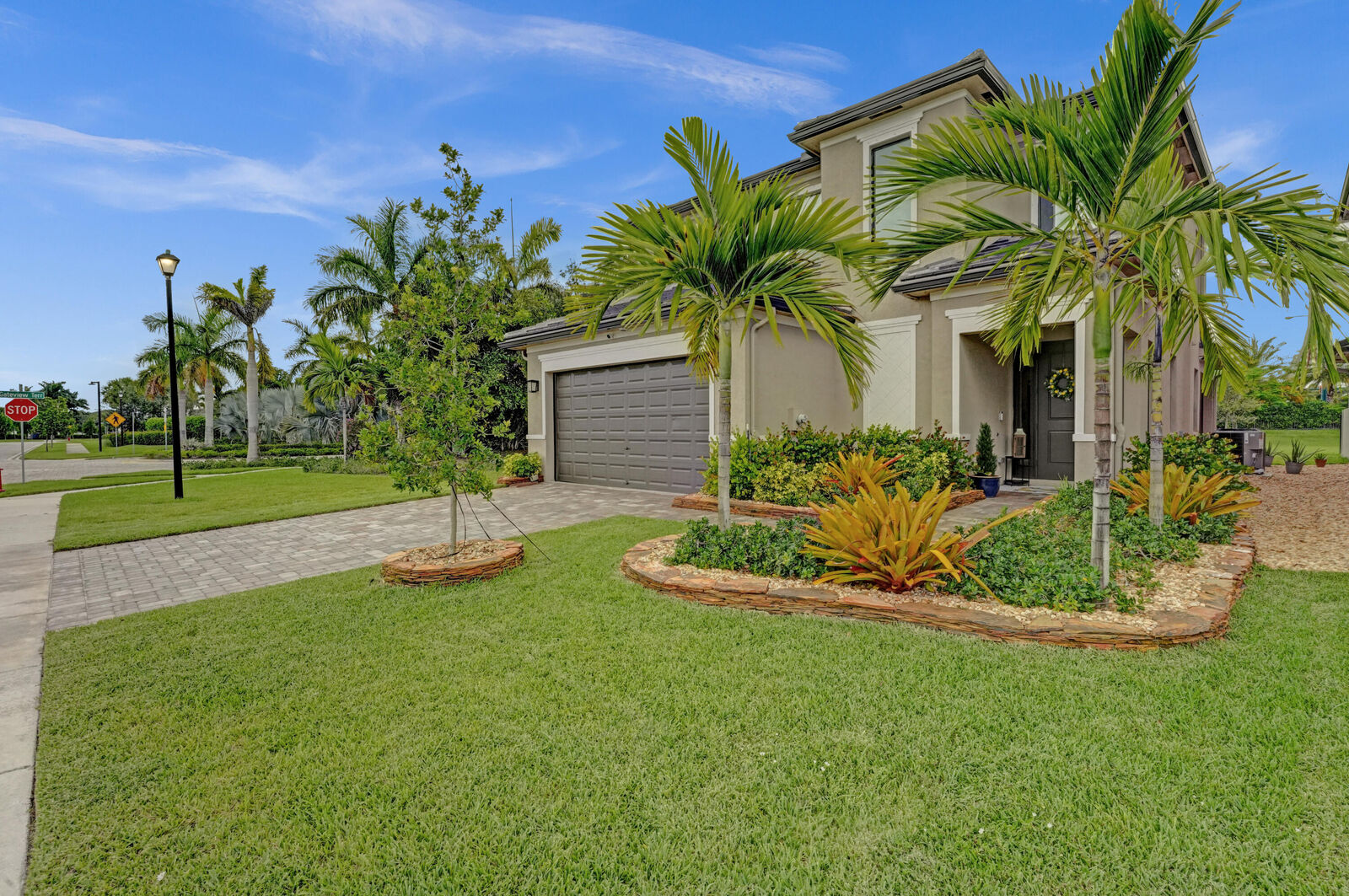 Property Photo: 7617 Moonrise Drive FL 33467