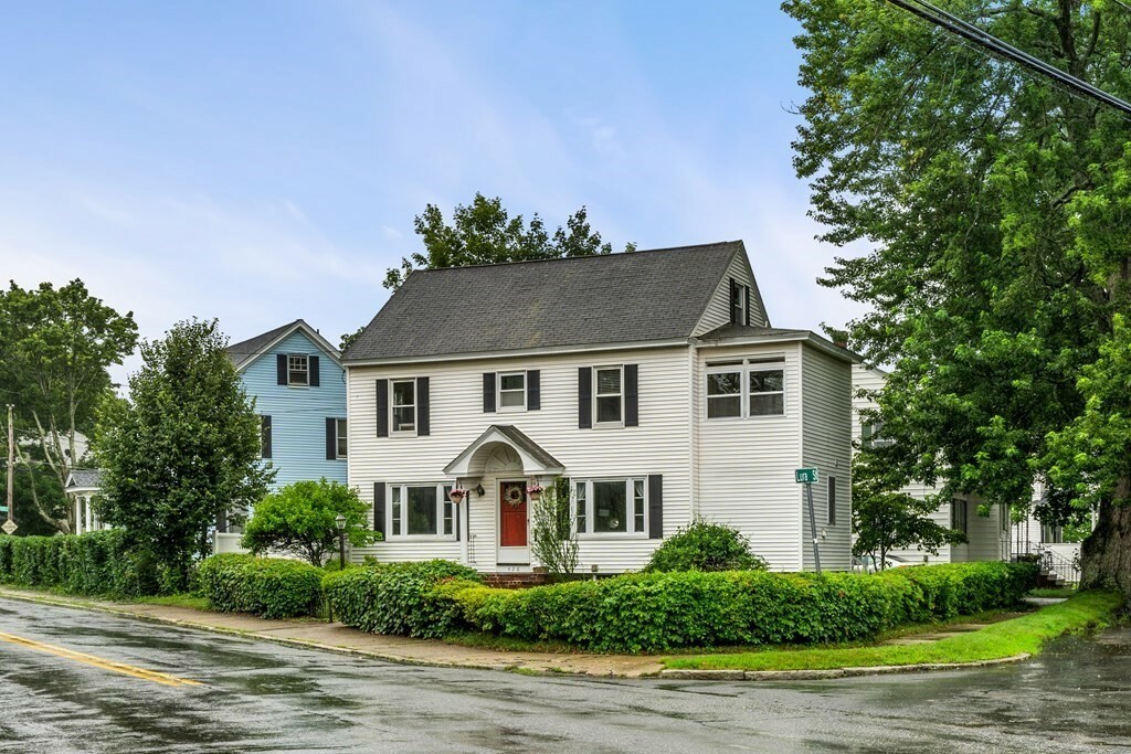 Property Photo: 428 Parker St MA 01851