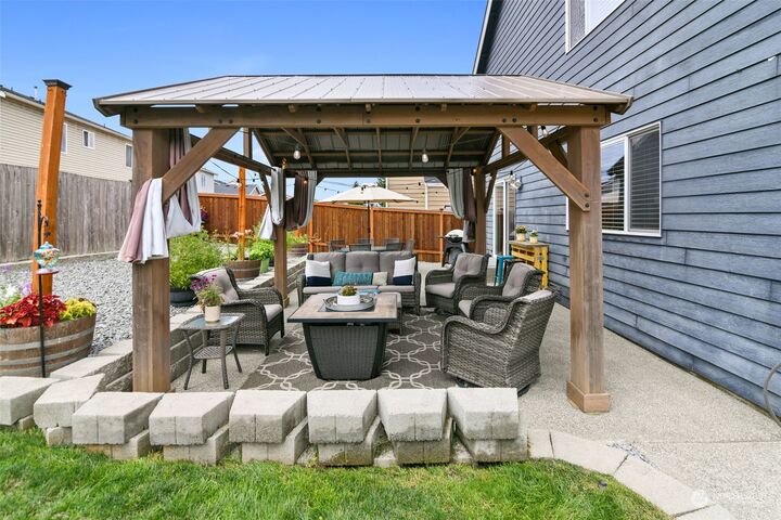 18840  111th Avenue Ct E  Puyallup WA 98374 photo