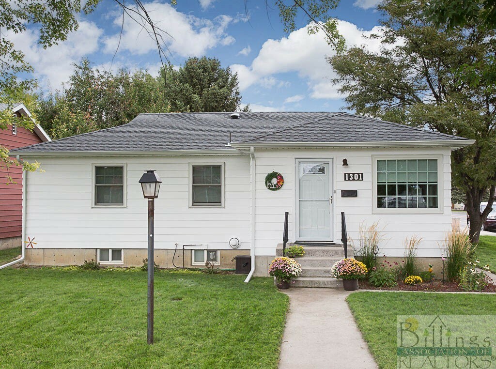 Property Photo:  1301 Avenue E  MT 59102 