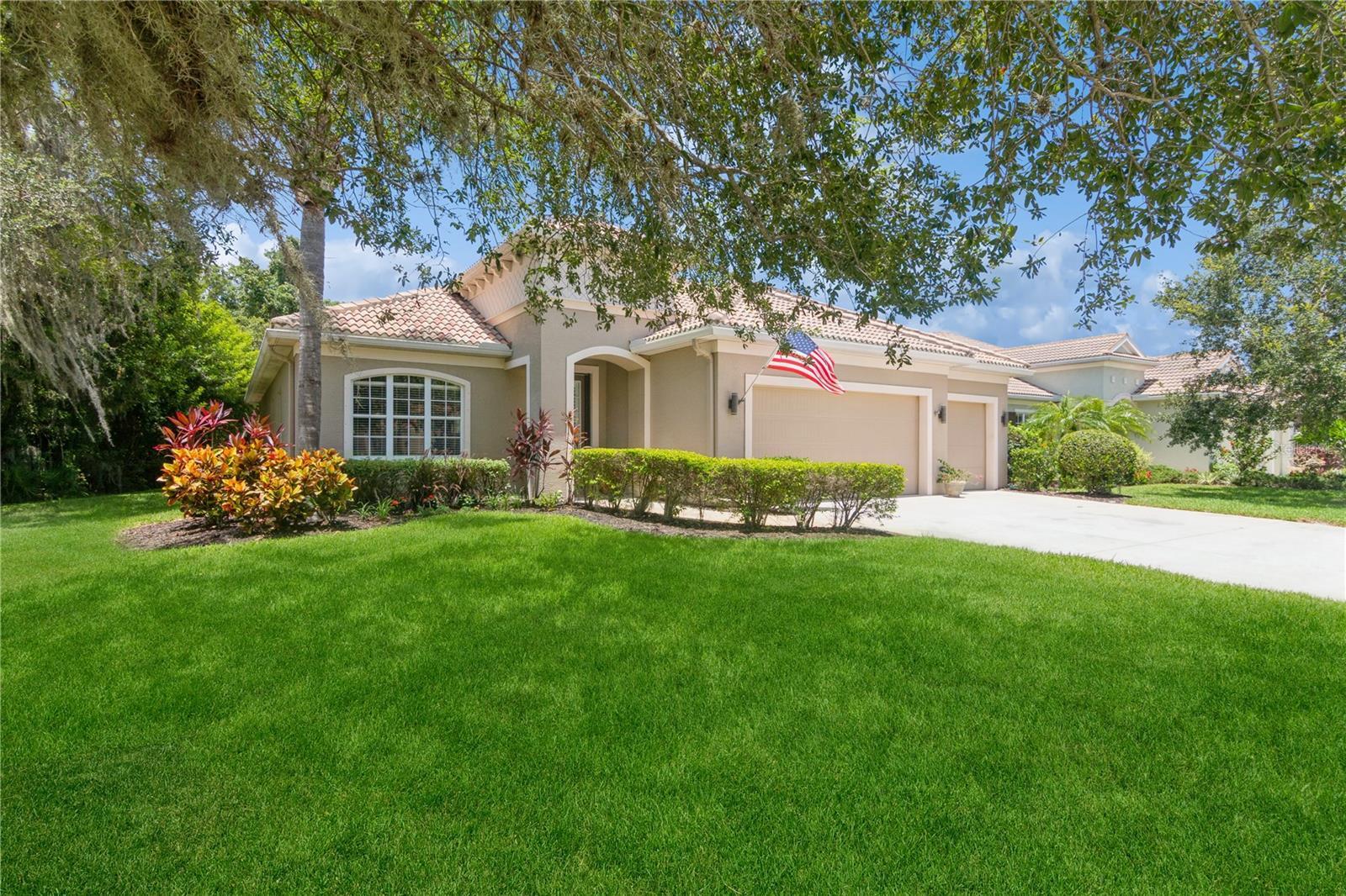 Property Photo:  4619 62nd Terrace E  FL 34203 