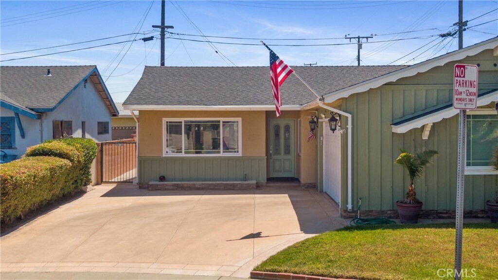 Property Photo:  21324 Meyler Avenue  CA 90502 