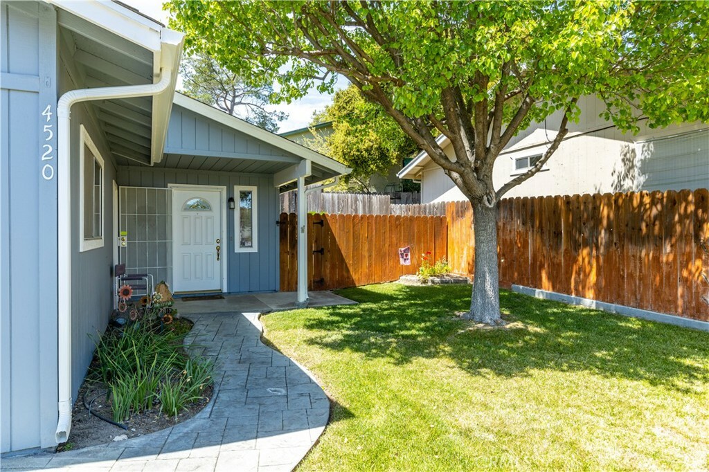 Property Photo:  4520 Mananita Avenue  CA 93422 