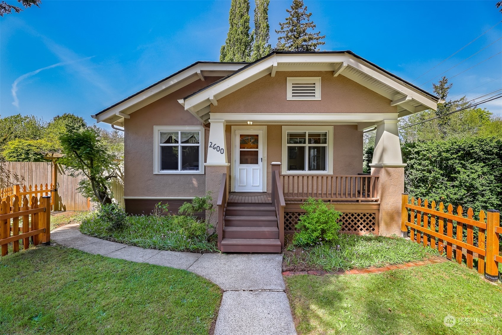 Property Photo: 2600 Cedarwood Avenue WA 98225