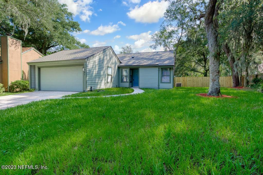 Property Photo:  11567 Kelvyn Grove Place  FL 32225 