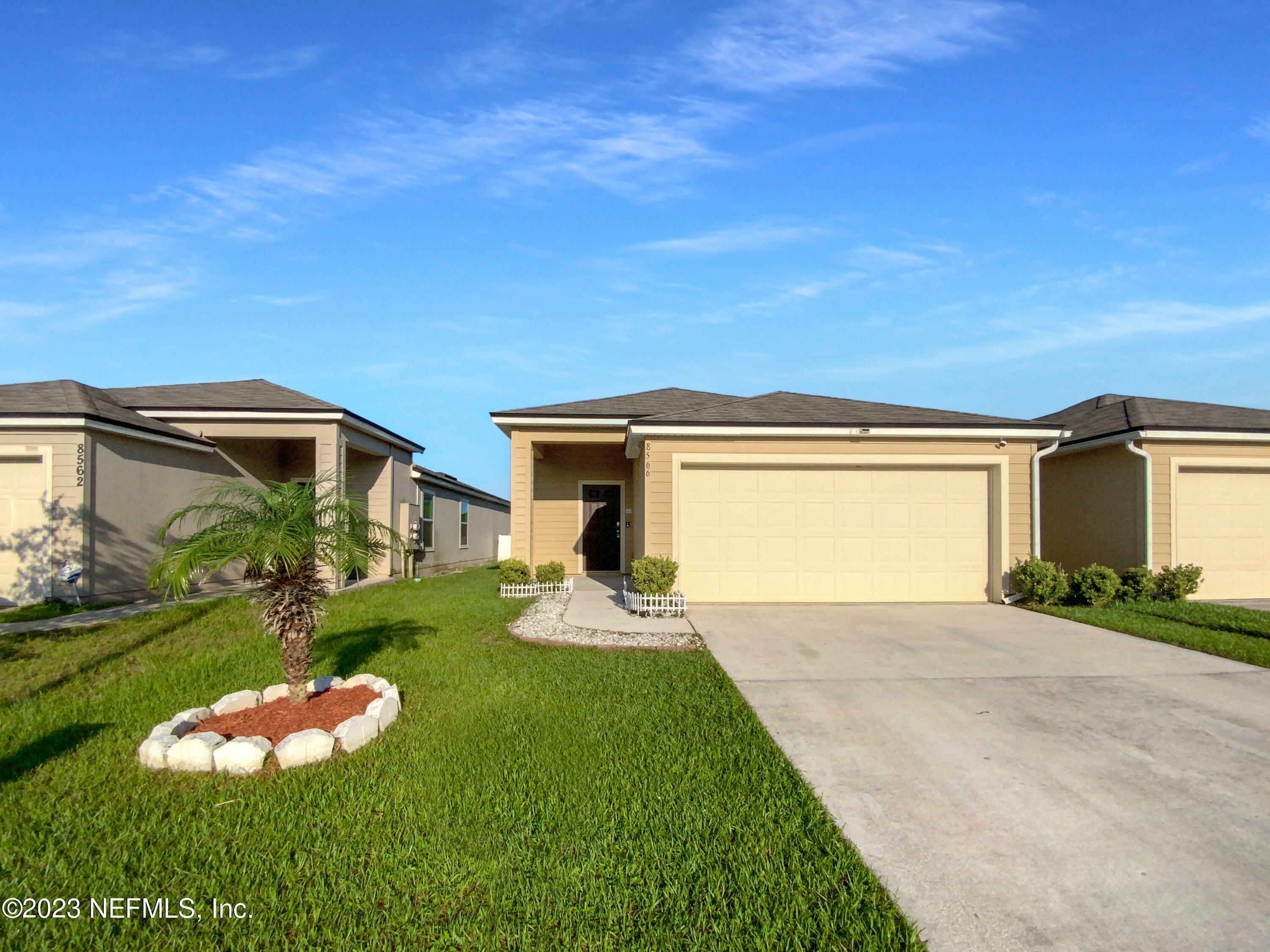 Property Photo:  8566 Julia Marie Circle  FL 32210 