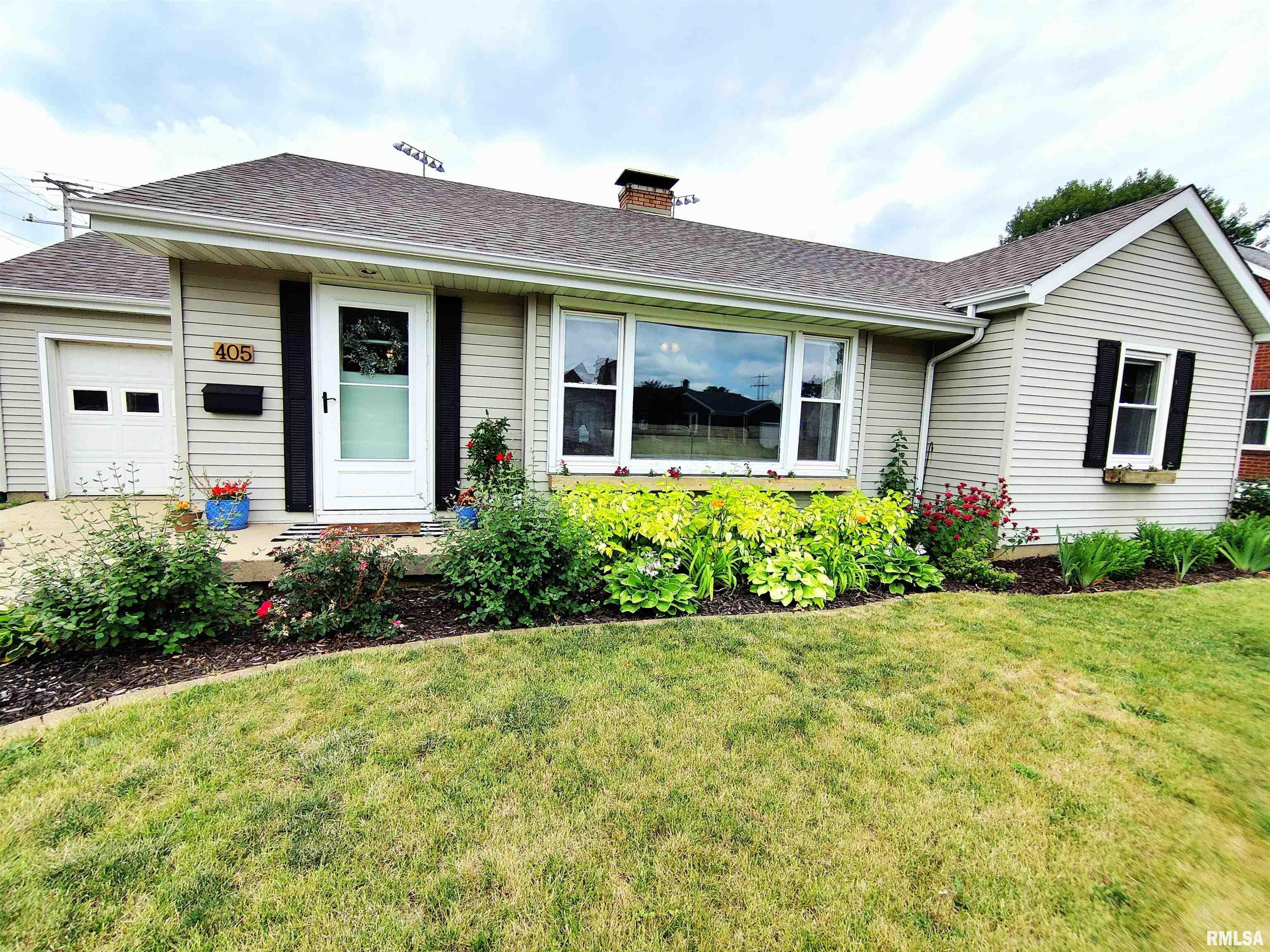 Property Photo:  405 S Glen Avenue  IL 61550 