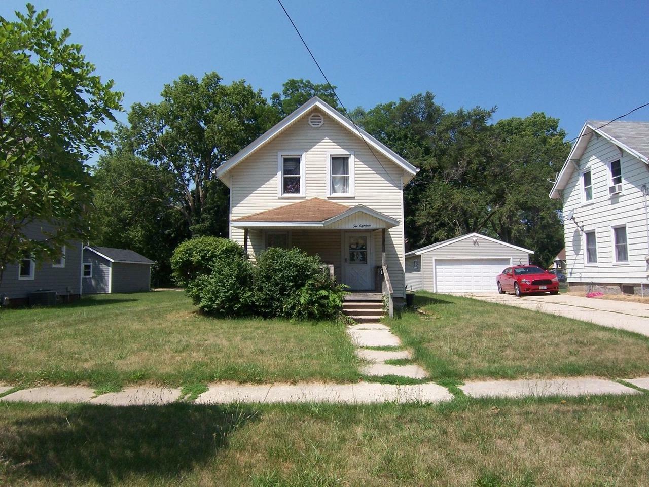 Property Photo:  218 Moore Street  WI 53511 