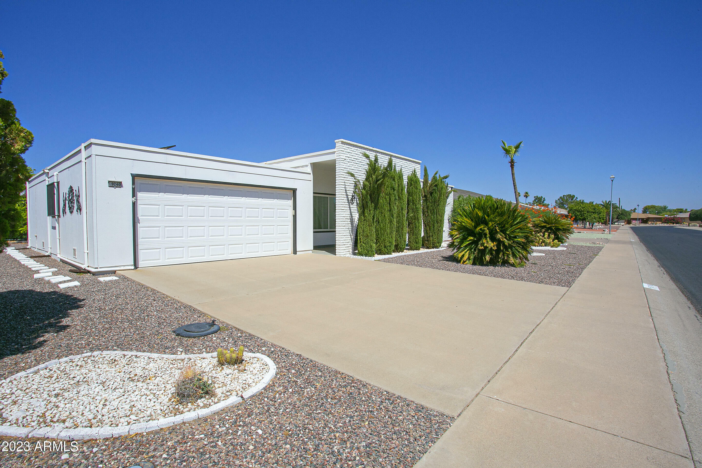 Property Photo:  9240 W Hidden Valley Lane  AZ 85351 