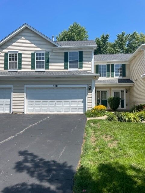 Property Photo:  2747 Sheridan Court  IL 60563 