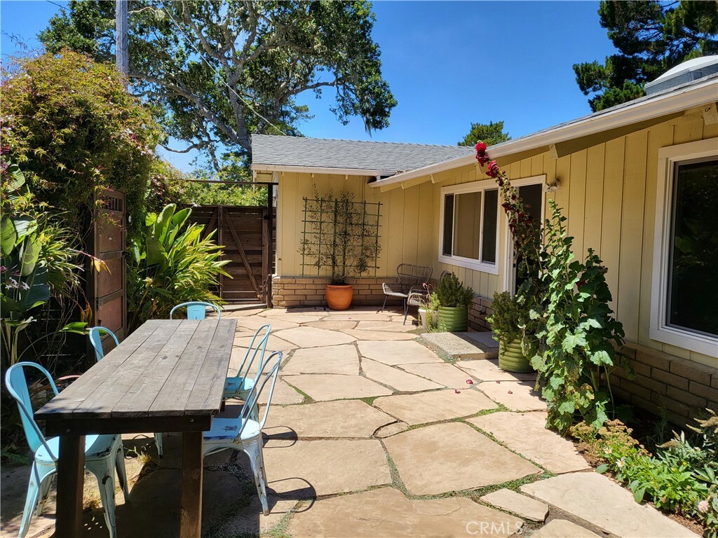 Property Photo:  2728 Wilton Drive  CA 93428 