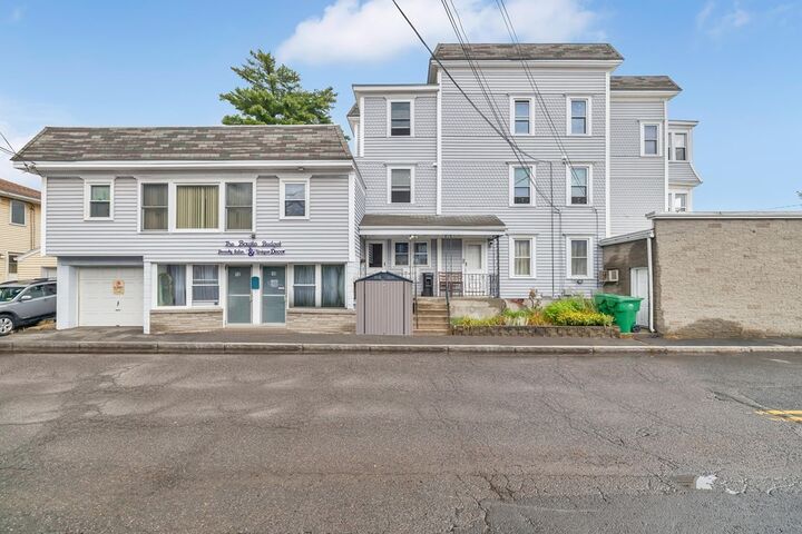Property Photo: 591 Grattan St MA 01020