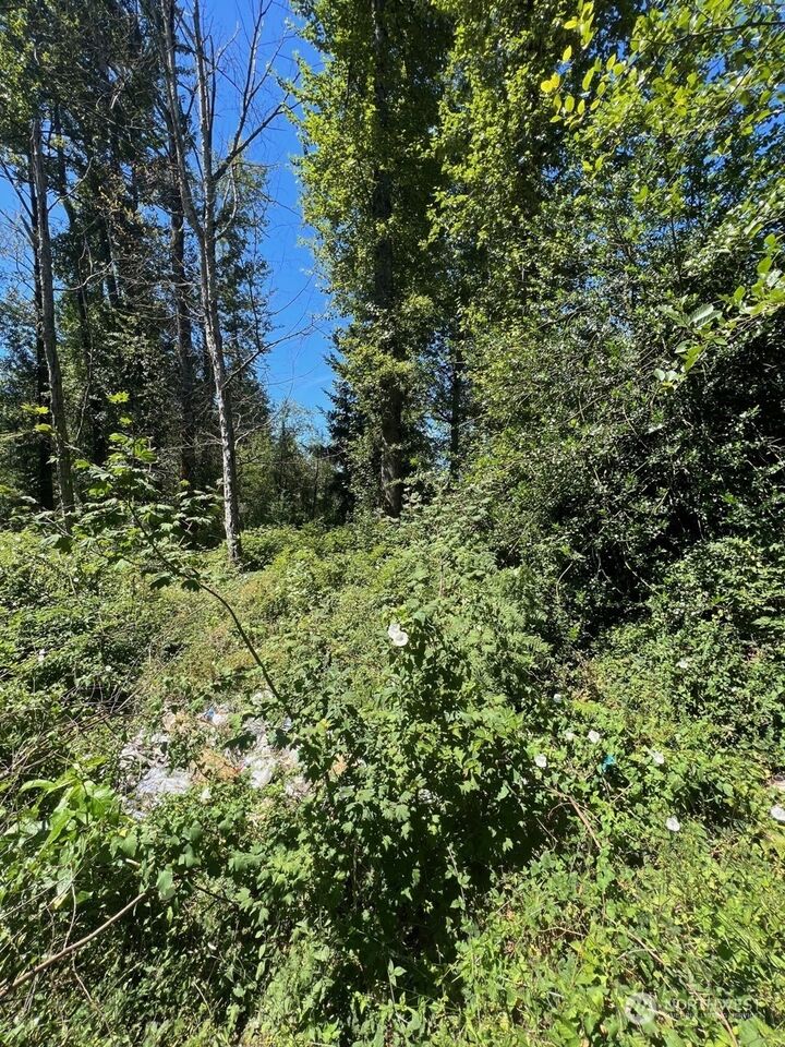 Property Photo:  14000  Center Road  WA 98204 