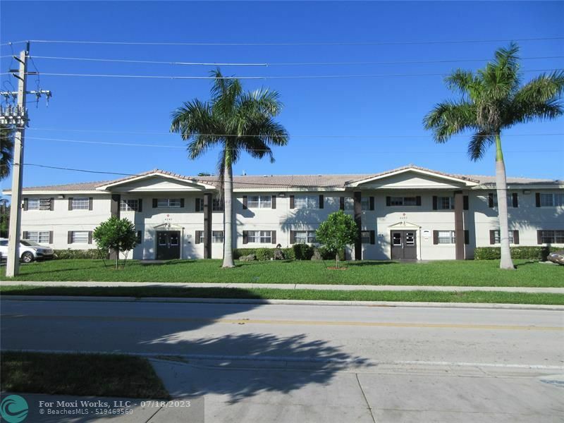 Property Photo:  4280 Woodside Dr 10  FL 33065 