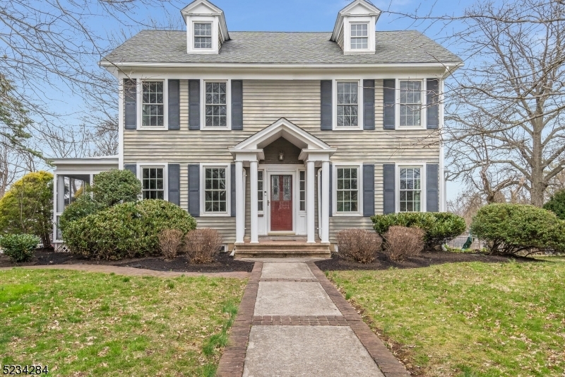 Property Photo:  42 Pennsylvania Avenue  NJ 08822 