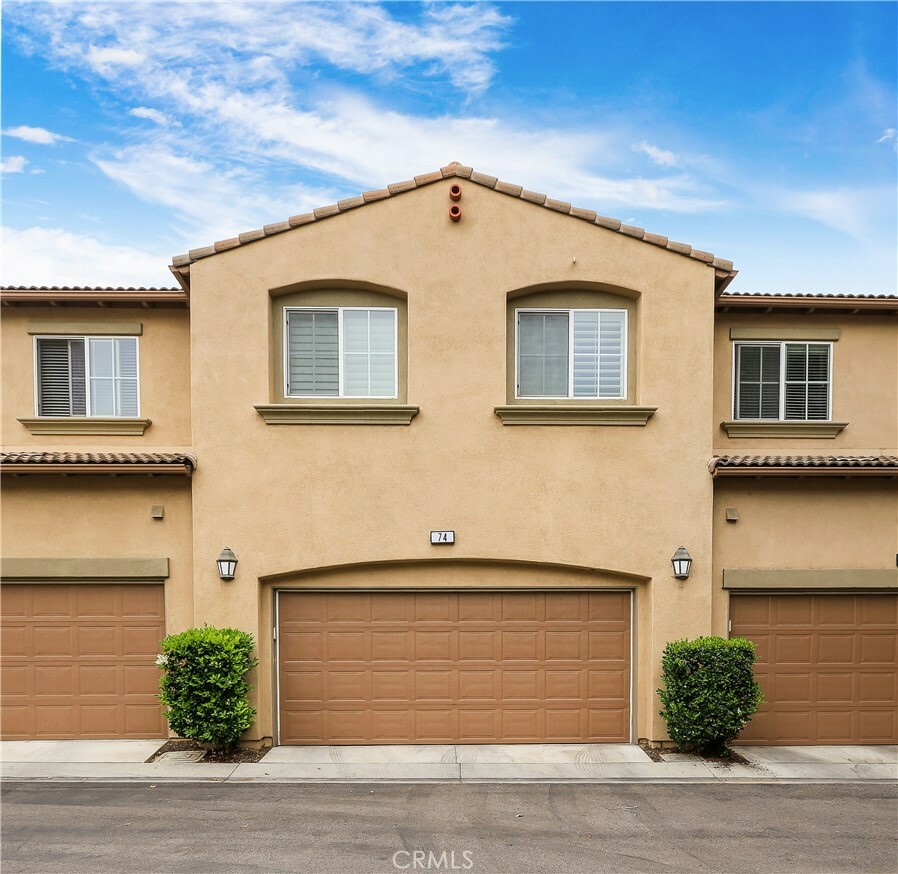 Property Photo: 74 New Season CA 92602