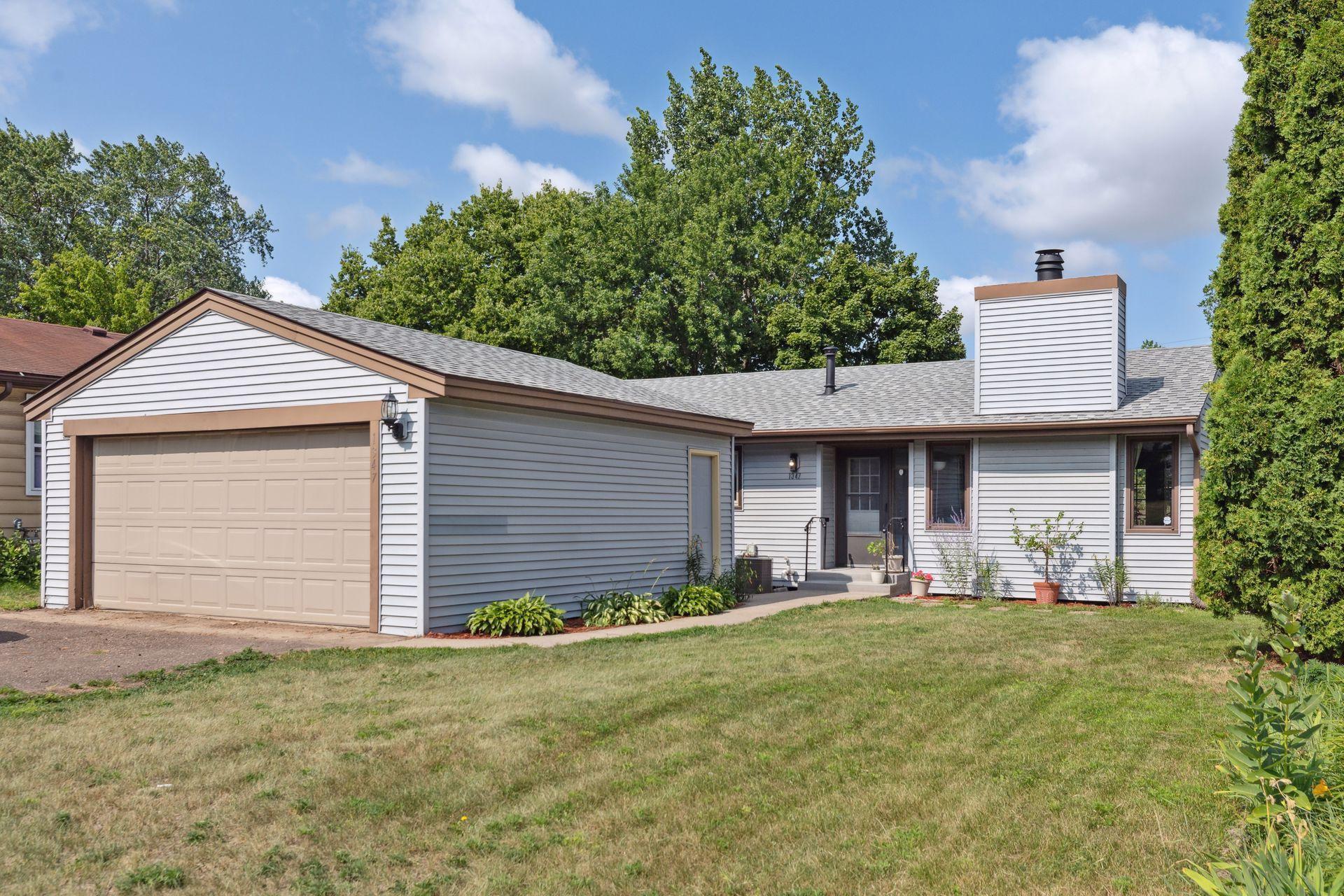 Property Photo: 1347 Dale Street N MN 55117