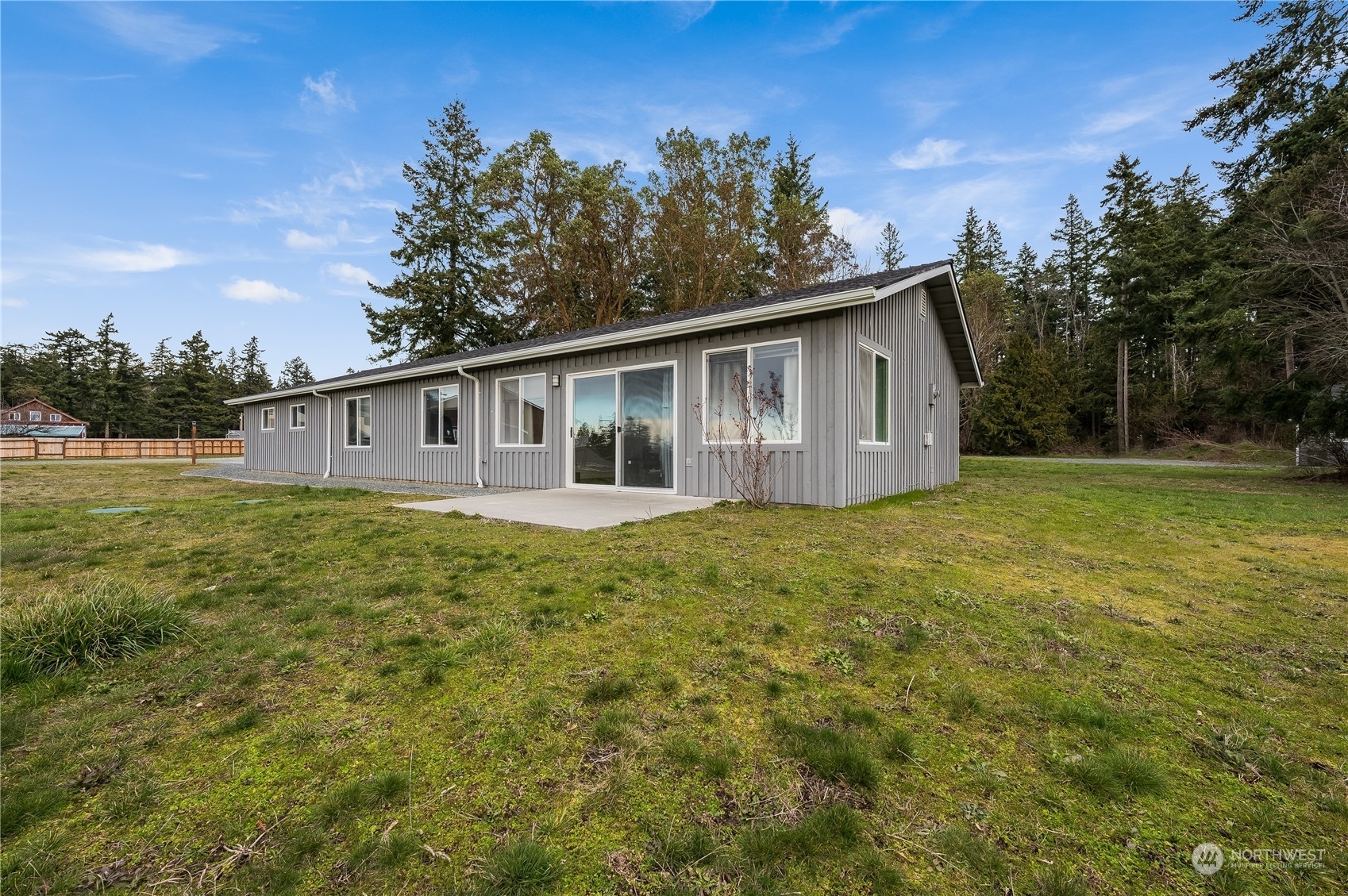 Property Photo:  1041 Zion Place  WA 98282 