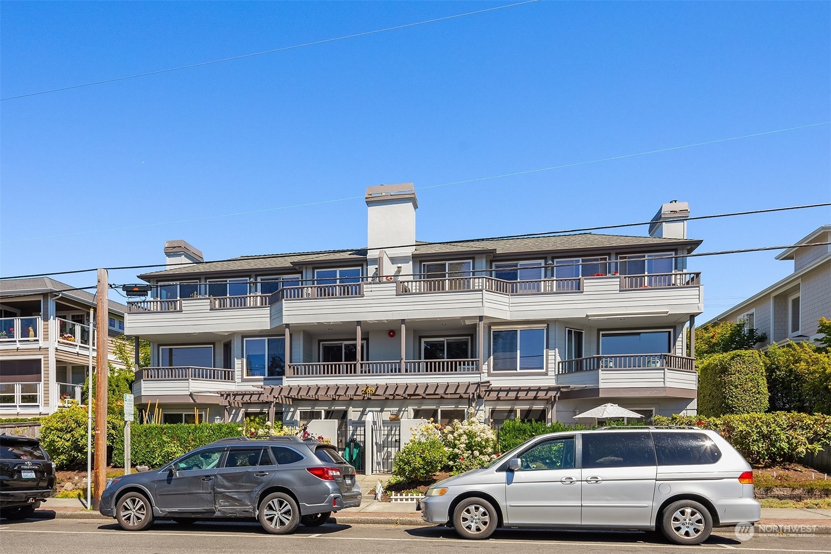 Property Photo: 263 4th Avenue S 301 WA 98020