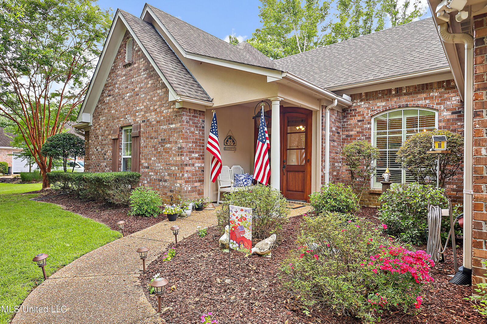 Property Photo:  202 Bruenburg Parkway  MS 39056 