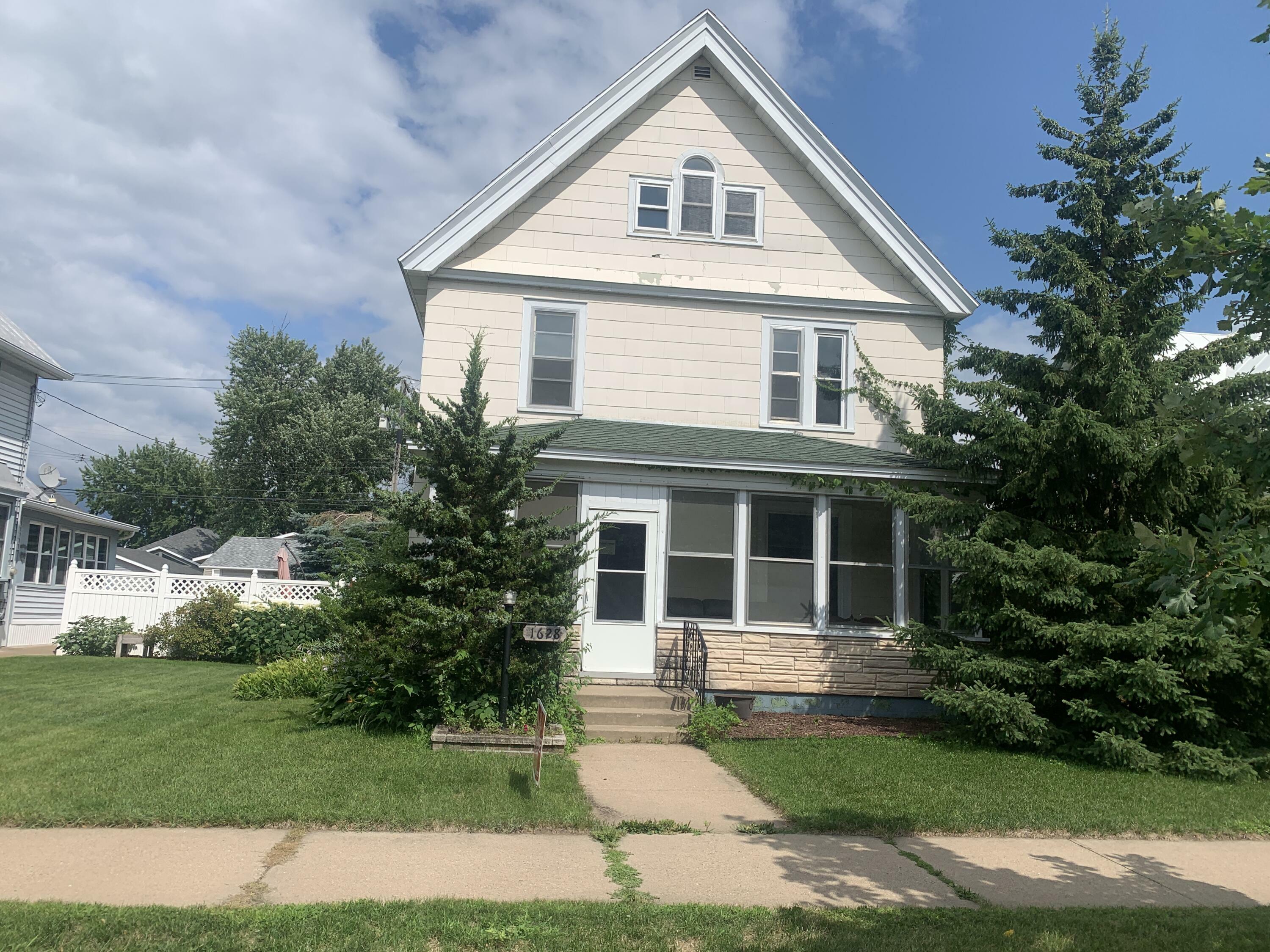 1628 Kane St  La Crosse WI 54603 photo