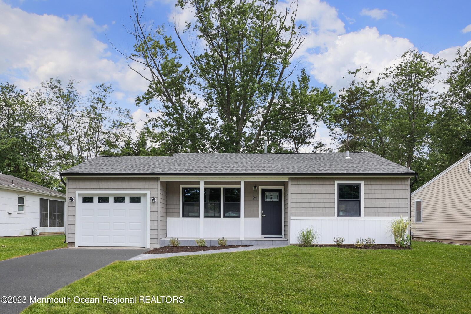 Property Photo:  21 Stanford Drive  NJ 08757 