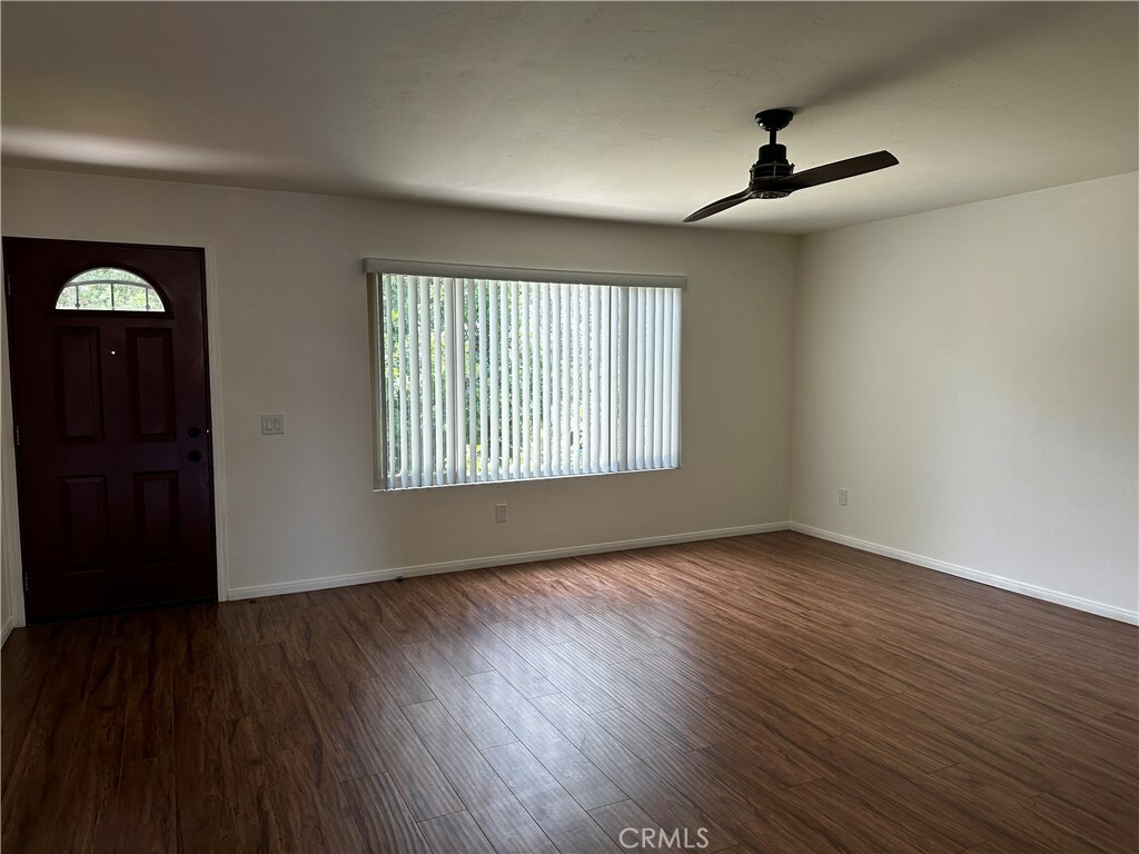 Property Photo:  1054 Turnstone Way  CA 92057 