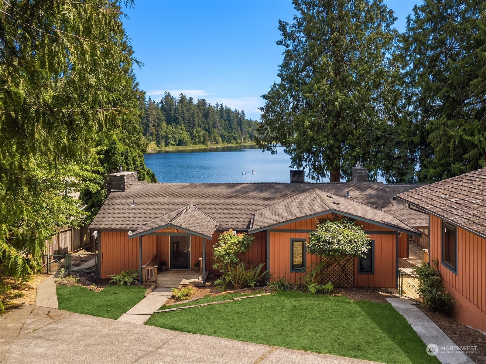 Property Photo:  18028 W Spring Lake Drive SE  WA 98058 