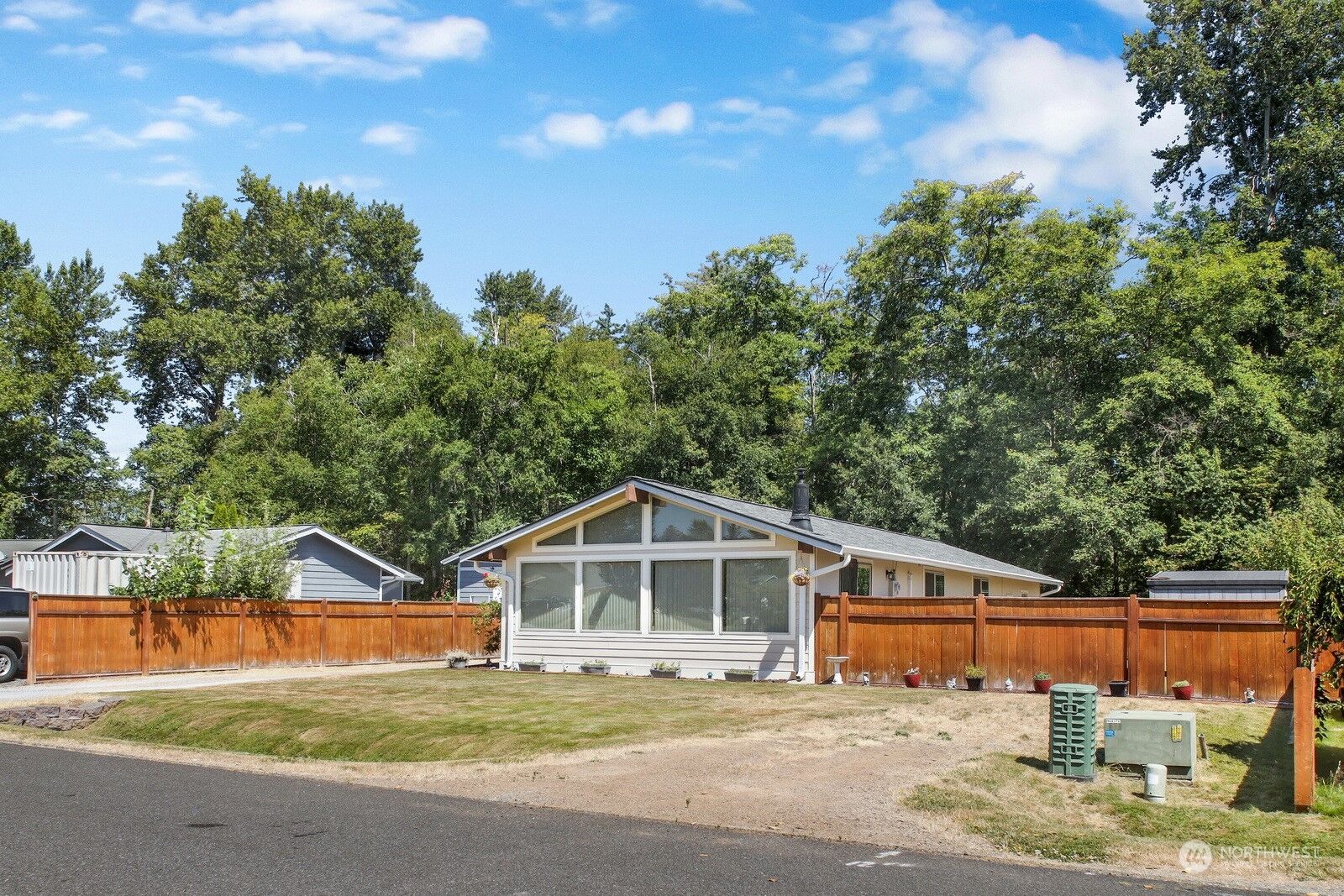 3 bed Blaine home for sale 8380 Grouse Crescent, Blaine, WA 98230