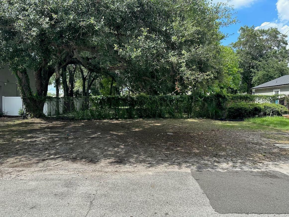 Property Photo:  2210 E 23rd Avenue  FL 33605 