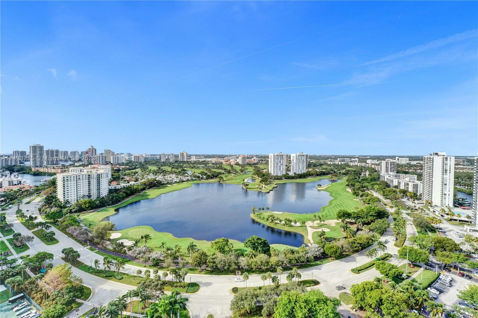 Property Photo: 20281 E Country Club Dr Tw11 FL 33180