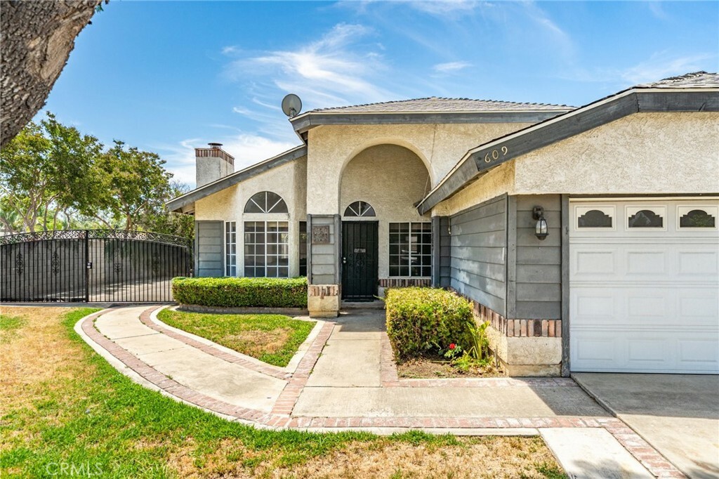 Property Photo:  609 Monticello Court  CA 91762 