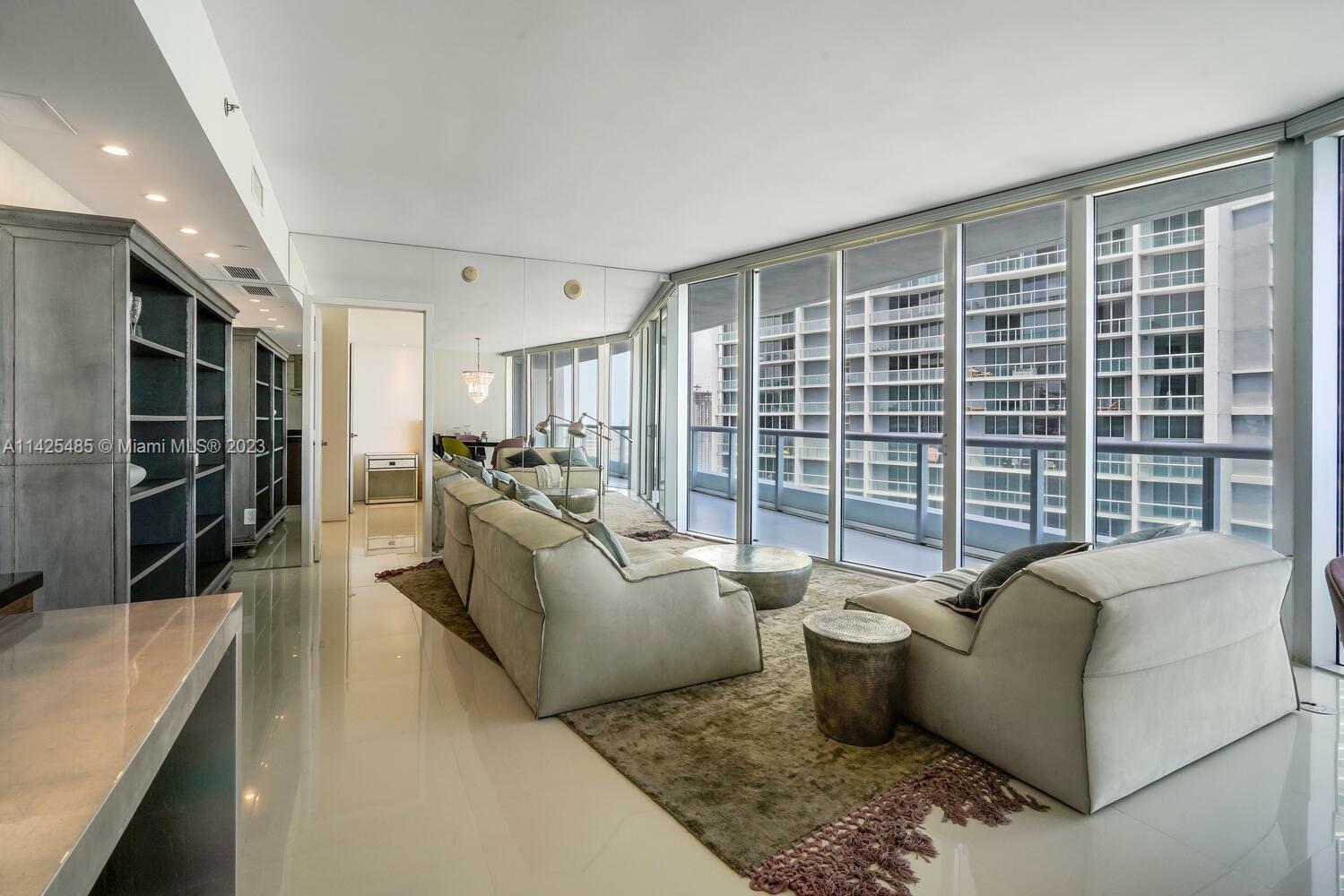 Property Photo: 495 Brickell Ave 4204 FL 33131