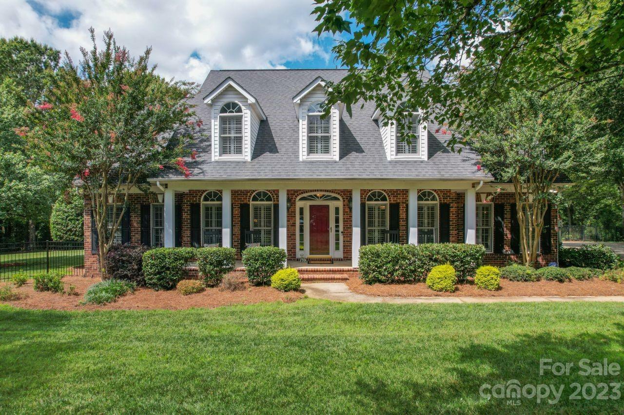 Property Photo: 913 Tee Top Lane NC 28173