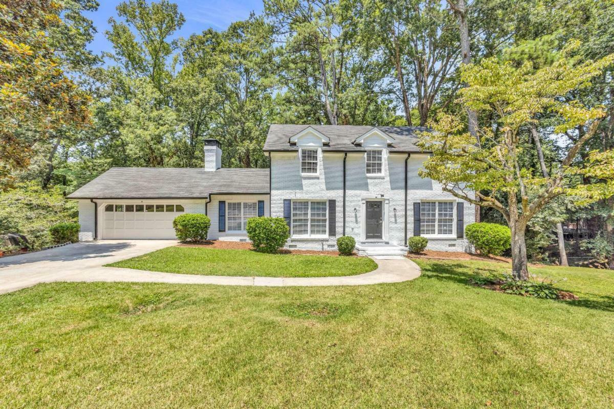 Property Photo: 4069 Durhamshire Place GA 30083
