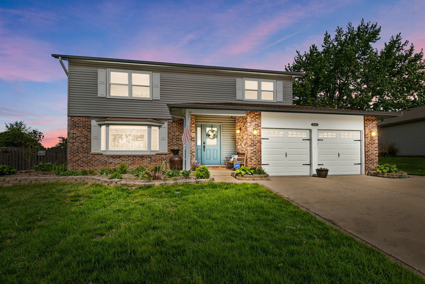 Property Photo:  310 Stoney Brook Court  IL 60102 