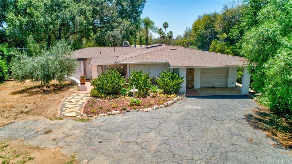 Property Photo: 1847 E Alvarado CA 92028