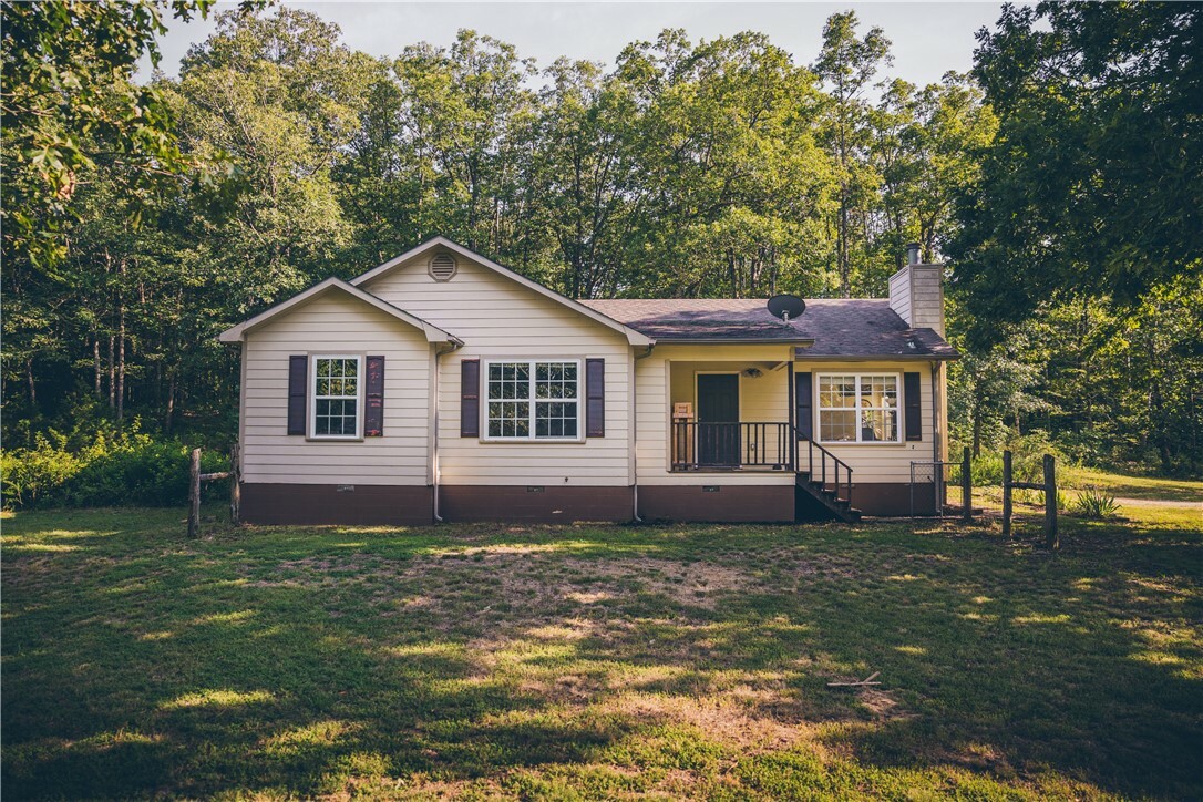 Property Photo:  312 W Van Buren Avenue  AR 72959 