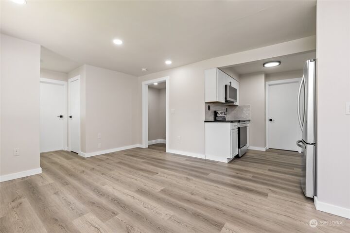 Property Photo:  1706  Madison Avenue NW B  WA 98502 