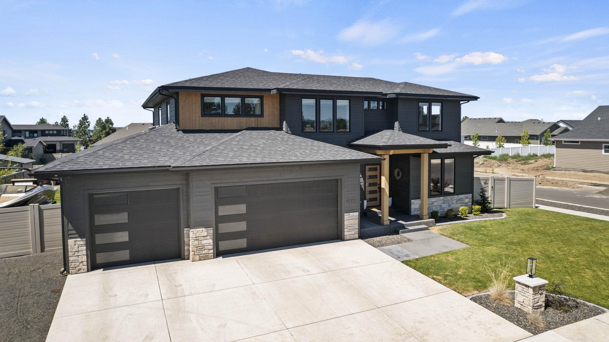 Property Photo: 8117 N Molly St WA 99208