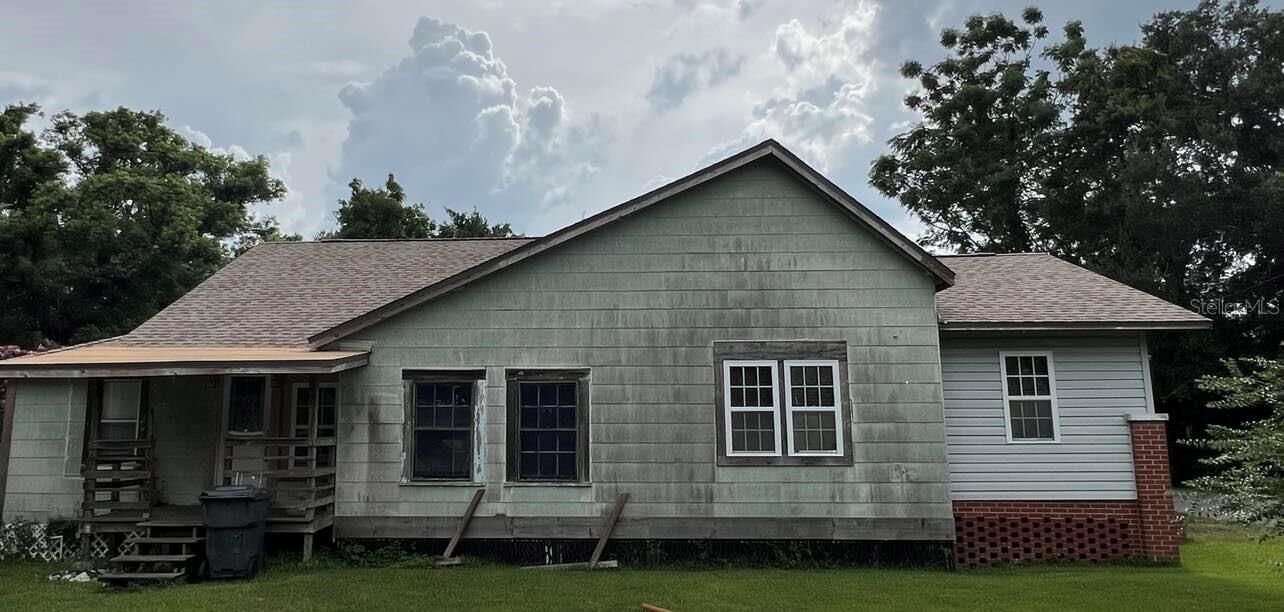 Property Photo:  932 Oak Lane  FL 33811 