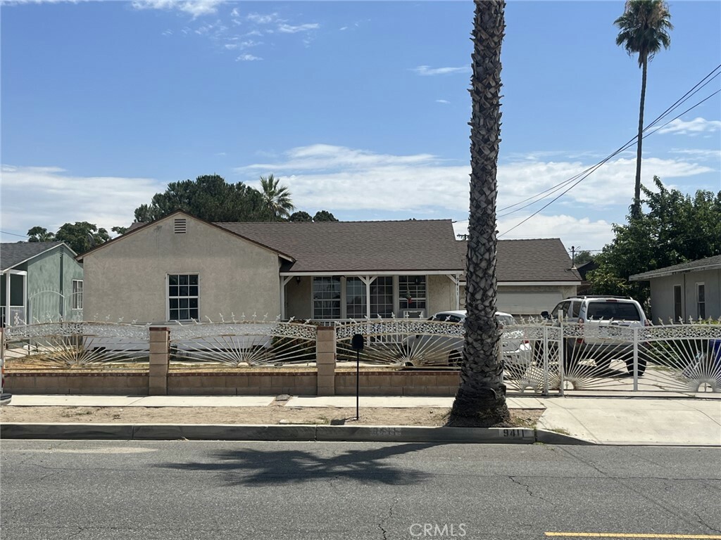 Property Photo:  9411 Catawba Avenue  CA 92335 