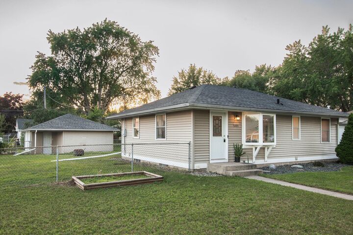 8488 Granada Avenue S  Cottage Grove MN 55016 photo