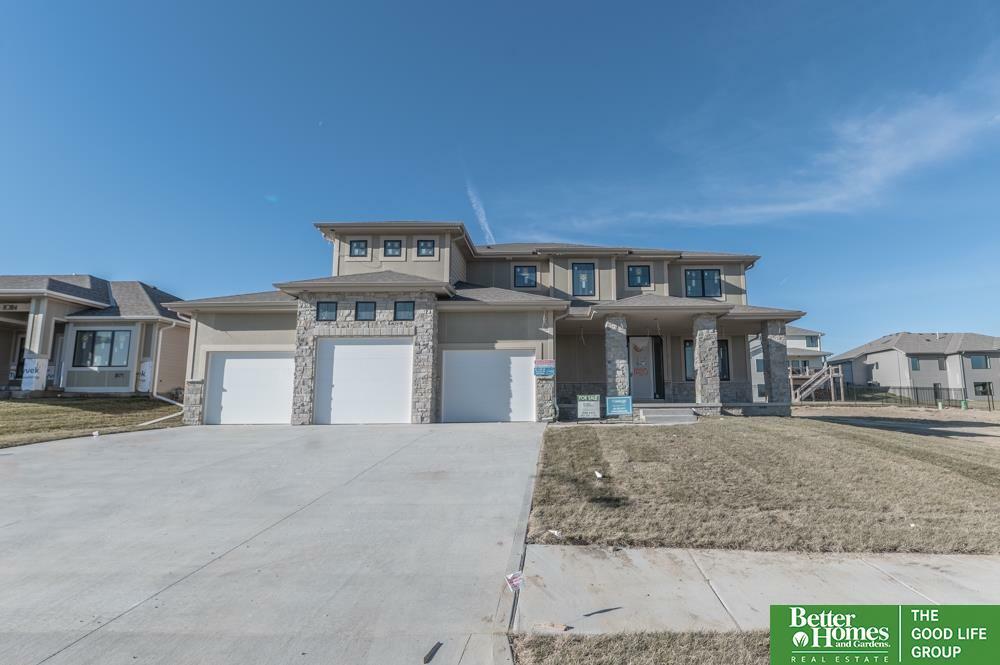 Property Photo: 10110 S 191 Street NE 68136